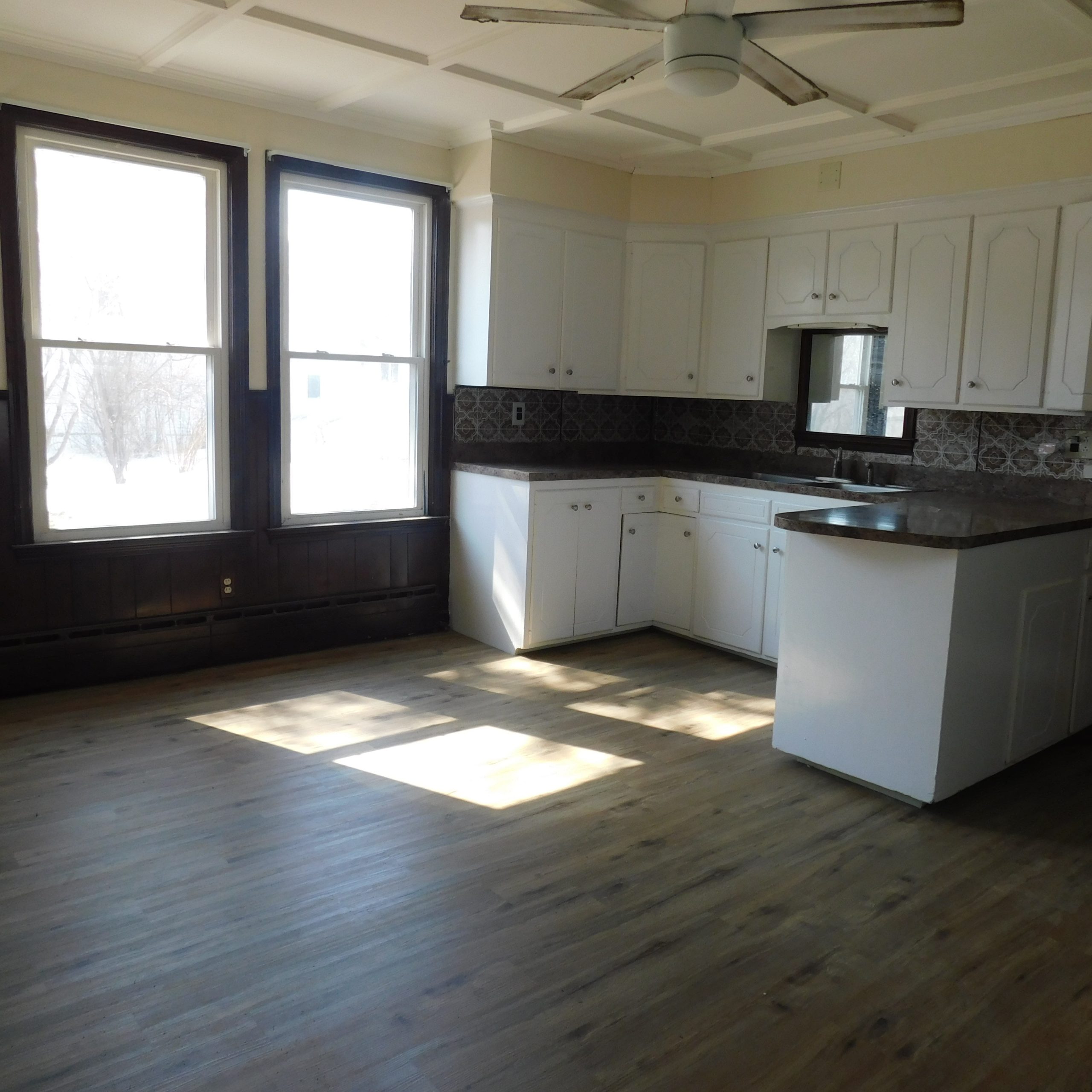 Newly Refreshed 1st Floor Unit