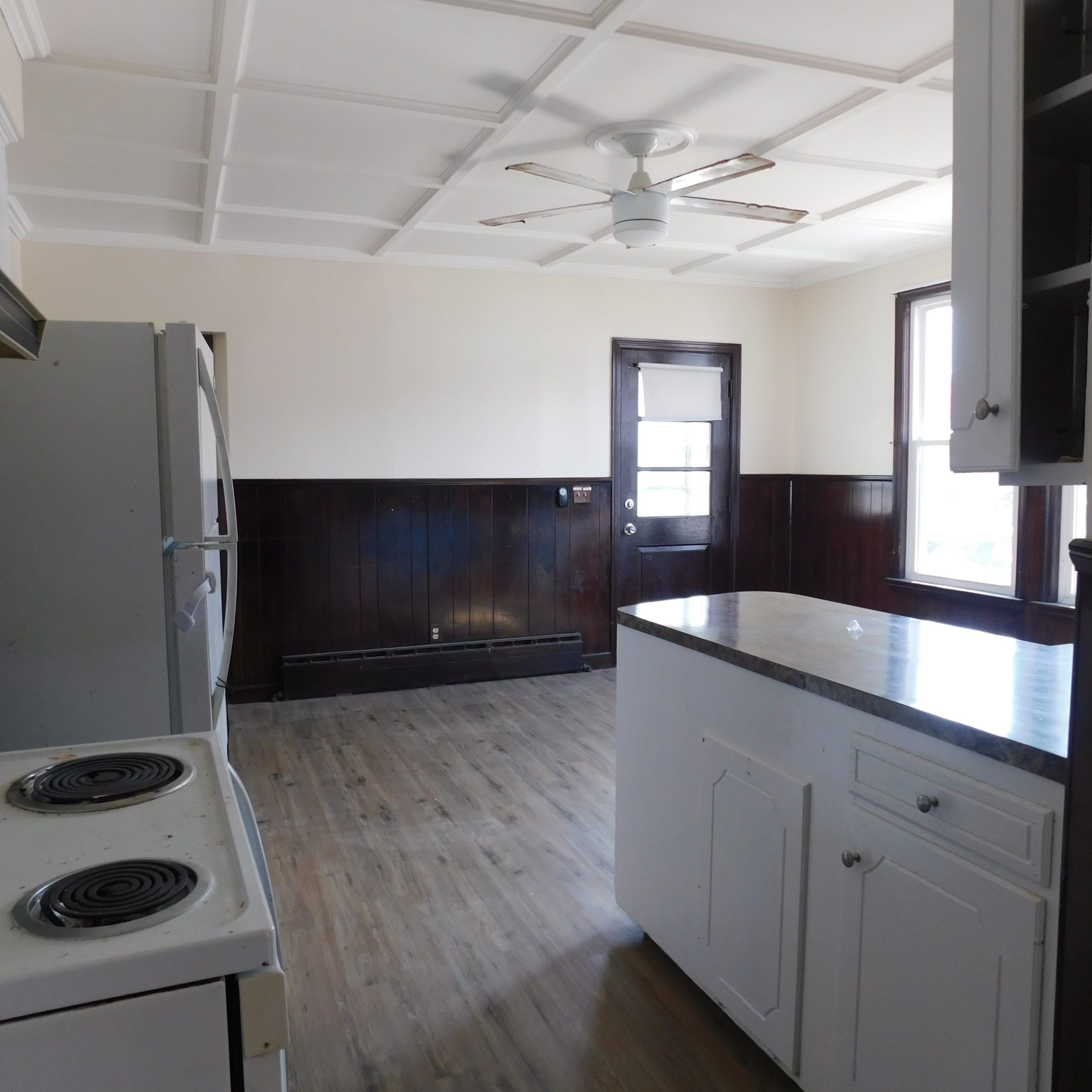Newly Refreshed 1st Floor Unit