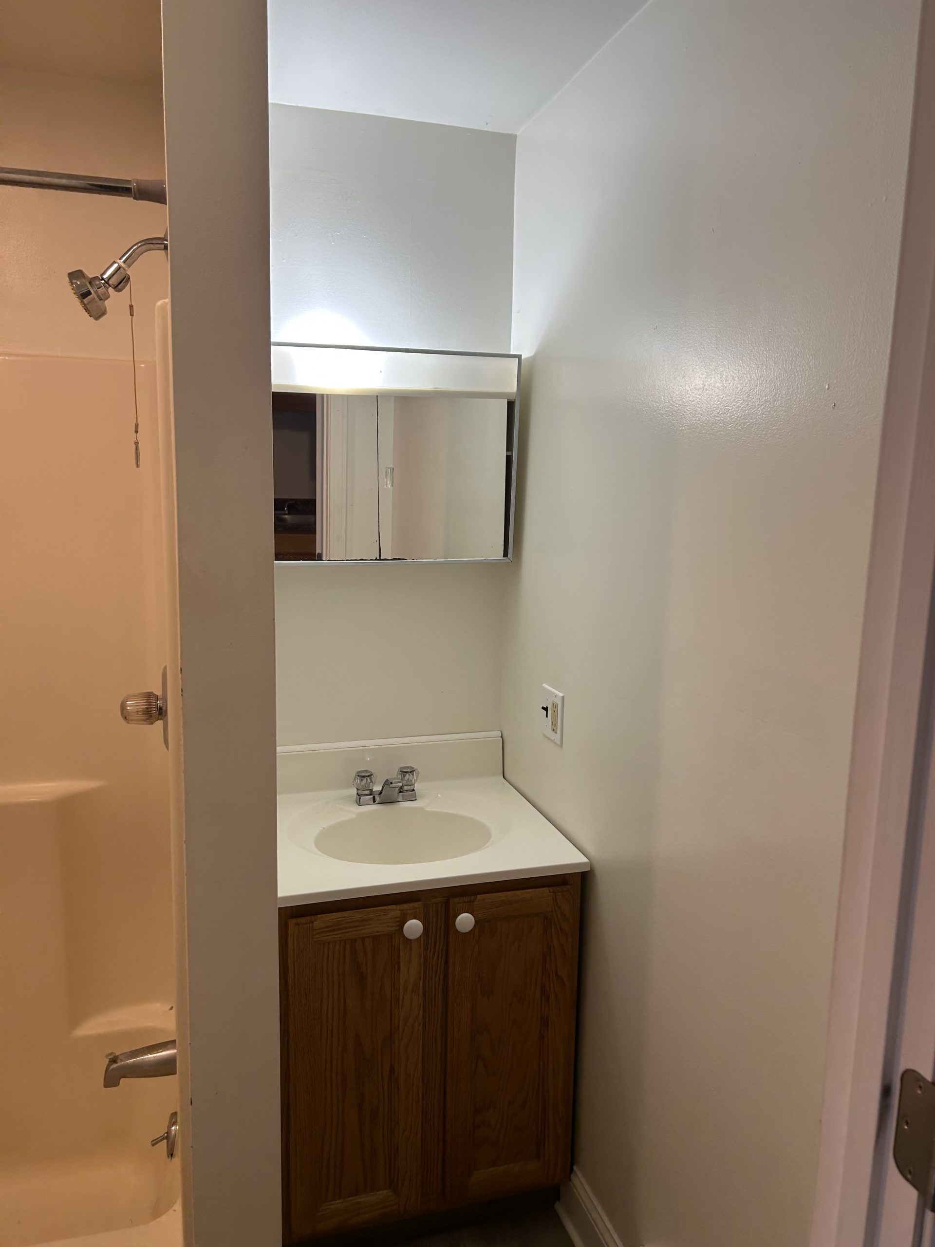 8 Priest Hill Rd, Vassalboro, ME