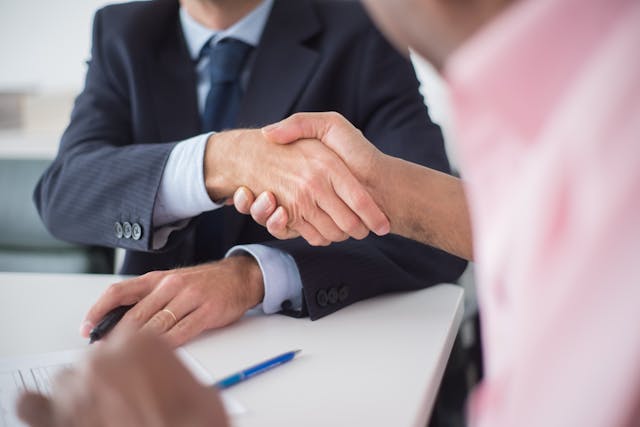 partner handshake
